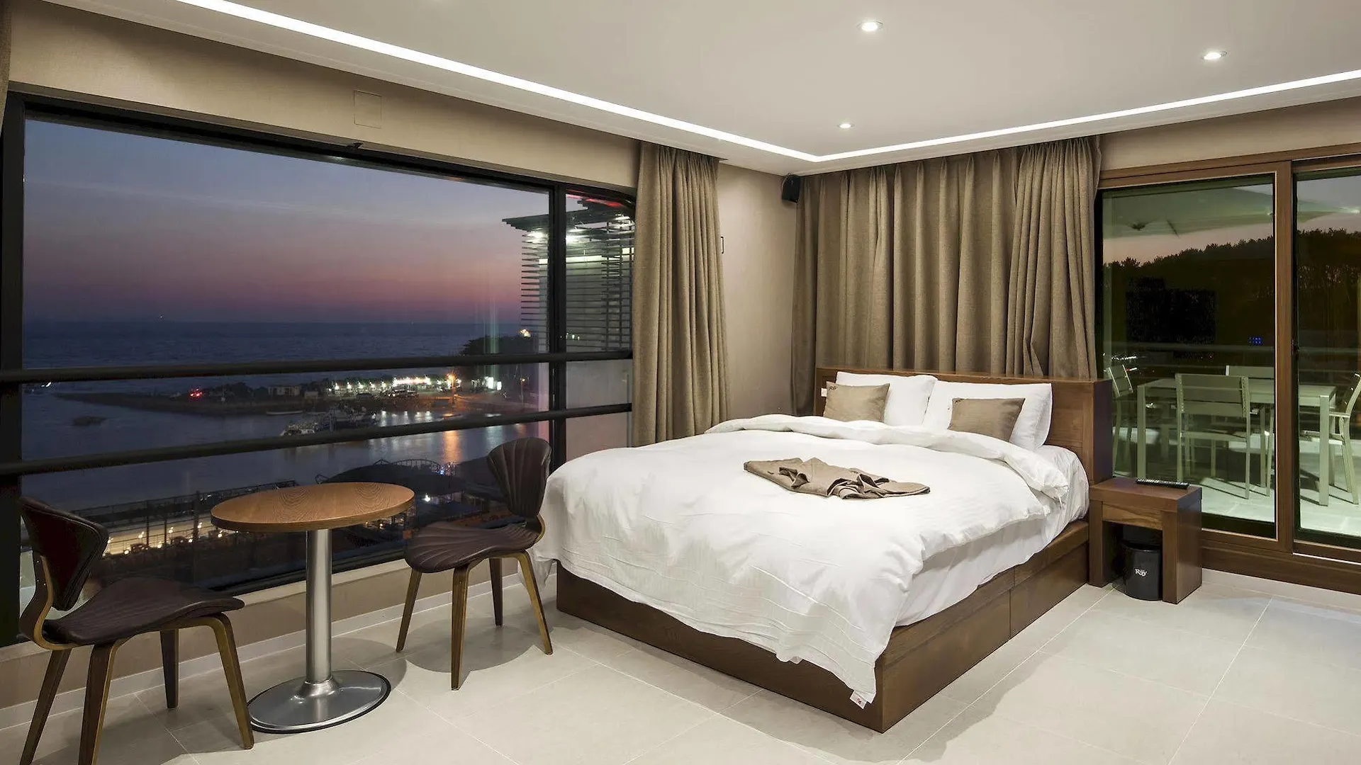 Ray Hotel Incheon