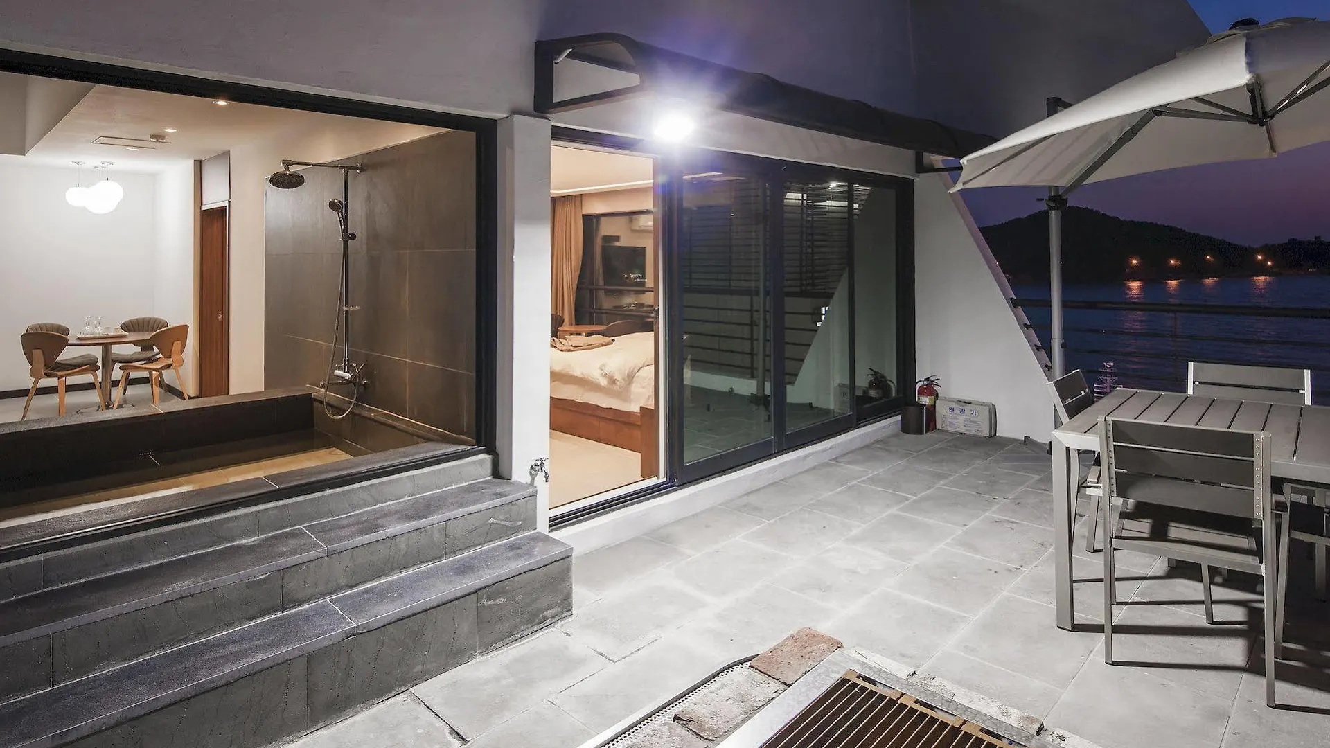 Ray Hotel Incheon